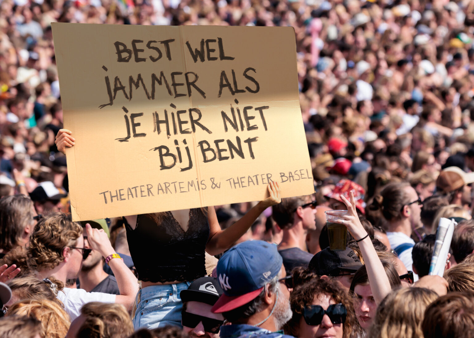 Theater Artemis - Tweede dag lowlands festival